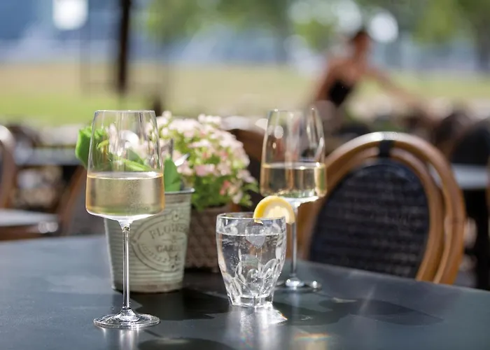 Prevot Restaurant & Ξενοδοχείο 4*