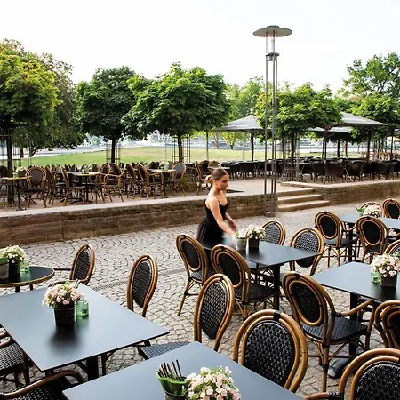 Prevot Restaurant & 4* Кёльн