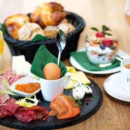 Prevot Restaurant & Отель Кёльн