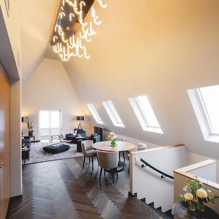 فندق Prevot Restaurant & 4*